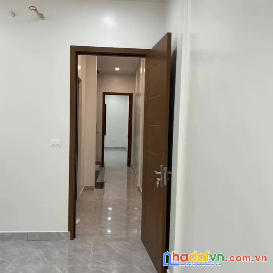 Bán nhà nguyễn trãi. thanh xuân. 7 tầng thang máy. ô tô. dt 63m2. mt 3,7m. giá 20,4 tỷ.