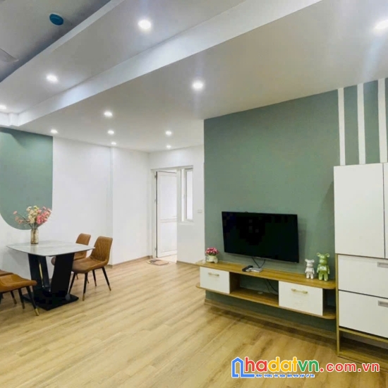 Căn hộ tầng 8, 2 ngủ 2wc, full đồ, view hồ gần trường xanh tuệ đức, chung cư thanh hà