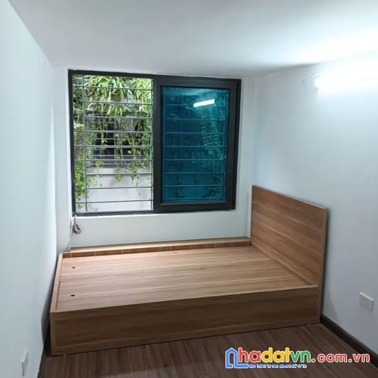 Bán nhà trương định. hoàng mai. ô tô. dt 34m2. mt 2,3m. 5 tầng. giá 7,56 tỷ