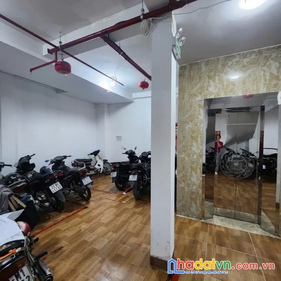 Bán nhà tân triều. thanh trì. 8 tầng thang máy. dt 81m2. mt 7,5m. giá 17,4 tỷ.