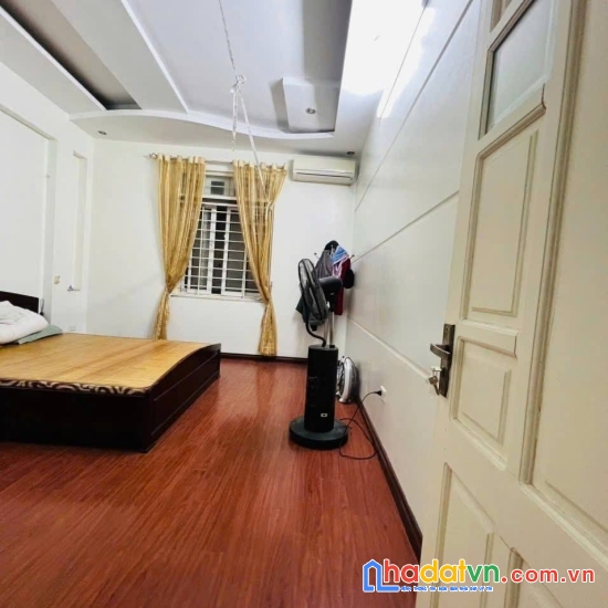 Nhà trần duy hưng - phân lô - 30m ra phố - nở hậu - ngõ thông - 52mx5t - 12.8 tỷ