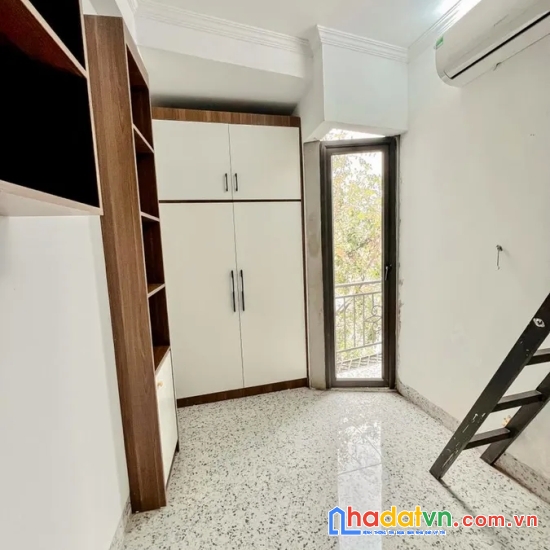 Bán nhà giáp bát. hoàng mai. 7 tầng thang máy. dt 97m2. mt 5,6m. giá 22,8 tỷ.