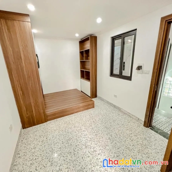 Bán nhà giáp bát. hoàng mai. 7 tầng thang máy. dt 97m2. mt 5,6m. giá 22,8 tỷ.