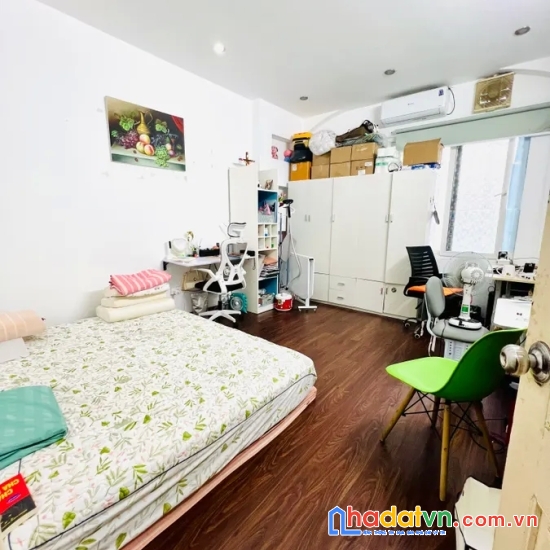 Bán nhà vũ ngọc phan. đống đa. ô tô. dt 38m2. mt 3.7m. 5 tầng. giá 13.7 tỷ.