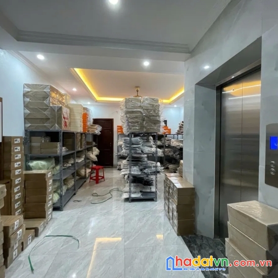 Bán nhà thịnh liệt. hoàng mai. 4 tầng thang máy. ô tô. vỉa hè. dt 72m2. mt 5m. giá 15.8 tỷ