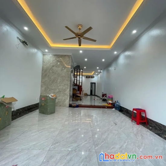 Bán nhà thịnh liệt. hoàng mai. 4 tầng thang máy. ô tô. vỉa hè. dt 72m2. mt 5m. giá 15.8 tỷ