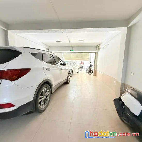 Bán nhà hoàng văn thái. thanh xuân. 8 tầng thang máy. ô tô. dt 100m2. mt 5m. giá 36.8 tỷ.
