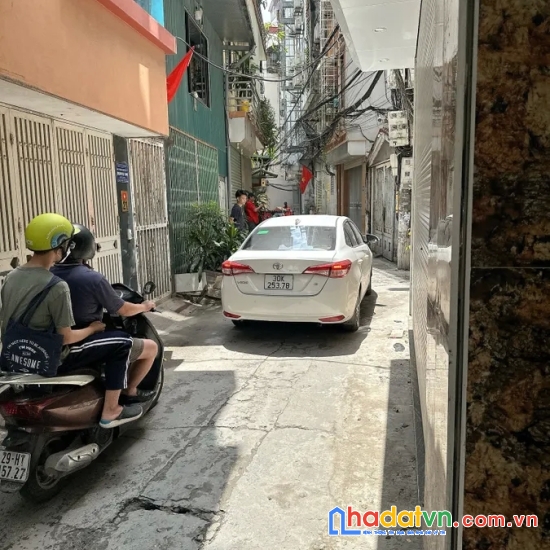 Bán nhà kim giang. hoàng mai. 7 tầng thang máy. ô tô. dt 55m2. mt 4.8m. giá 14.5 tỷ