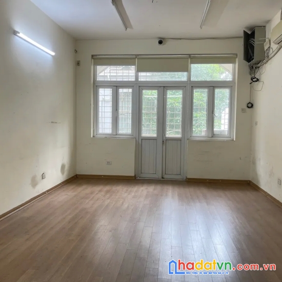 Bán nhà kim đồng. hoàng mai. ô tô. vỉa hè. dt 57m2. mt 4.1m. 6 tầng. giá 20.1 tỷ