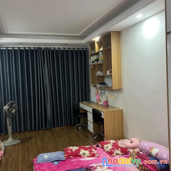 Bán nhà kim giang. hoàng mai. dt 30m2. mt 3.3m. 5 tầng. giá 7.8 tỷ.