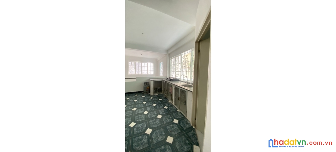 Lý chính thắng q3 - 4m ra mặt tiền, thông 4 ngã - 35.5m2 - 5 tầng btct - 7.x tỷ