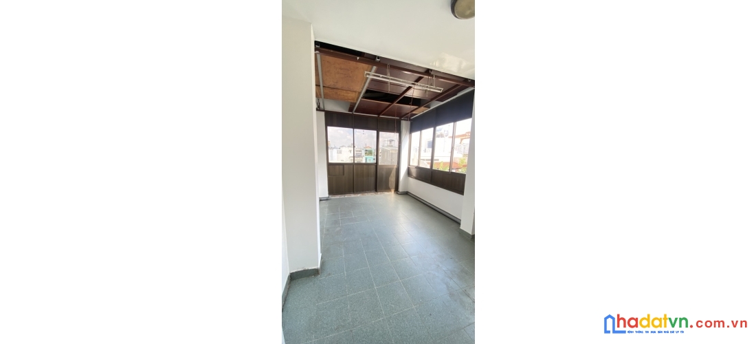 Lý chính thắng q3 - 4m ra mặt tiền, thông 4 ngã - 35.5m2 - 5 tầng btct - 7.x tỷ