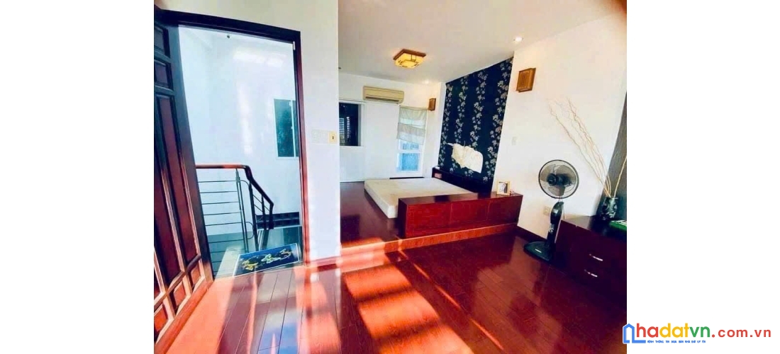 Bán nhà hồng lạc, 80m2, 5x15, 4 tầng, hẻm nhựa, vuông a4