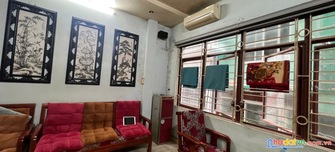 Bán nhà kim giang. hoàng mai. dt 45m2. mt 4.3m. 5 tầng. giá 10.4 tỷ.