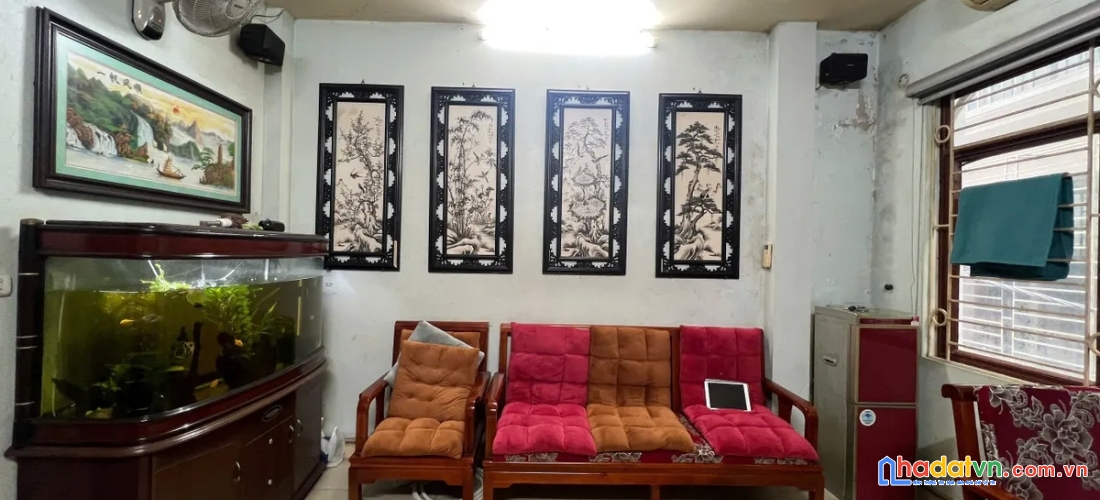 Bán nhà kim giang. hoàng mai. dt 45m2. mt 4.3m. 5 tầng. giá 10.4 tỷ.