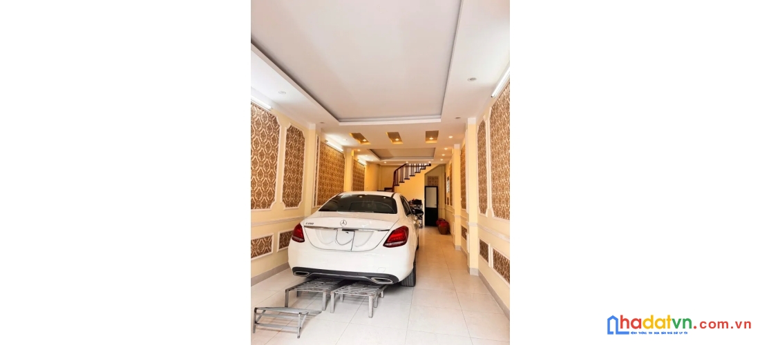 Bán nhà hoàng văn thái. thanh xuân. lô góc. ô tô. dt 50m2. mt 3.6m. 5 tầng. giá 18.7 tỷ.