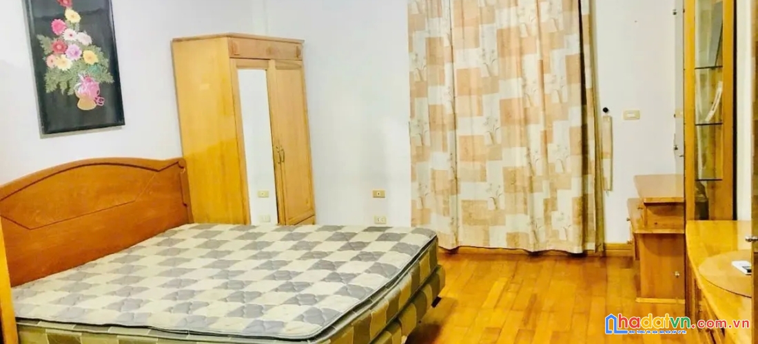 Bán nhà huỳnh thúc kháng. đống đa. lô góc. ô tô. dt 48m2. mt 4m. 5 tầng. giá 15.8 tỷ