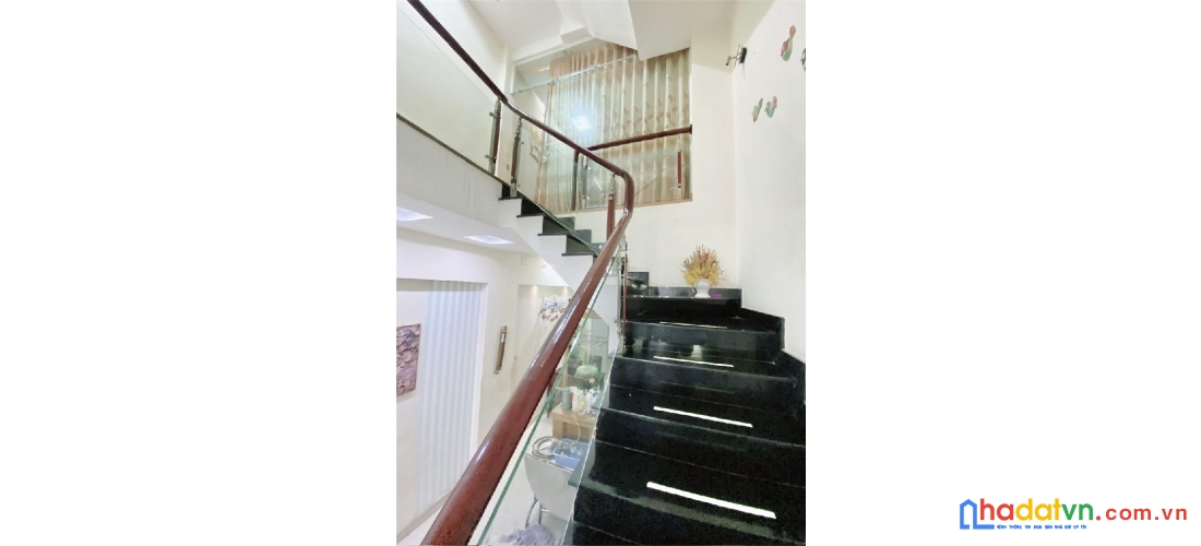 Nhà mới trung tâm quận 10 - dtcn 51m2 (3.4x14) nở hậu - 5 tầng btct - 8 tỷ
