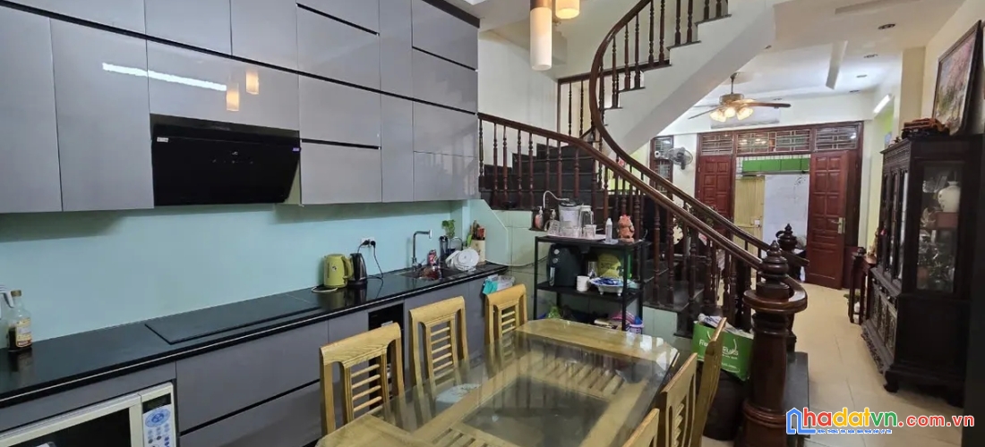 Bán nhà thiên hiền. nam từ liêm. dt 48m2. mt 4m. 4 tầng. giá 12.4 tỷ