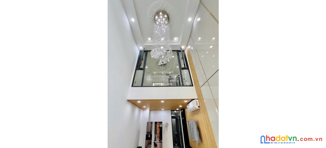 Hẻm xe hơi trung tâm quận 3 - 35m2 - 5 tầng btct có thang máy 500kg - 8.x tỷ