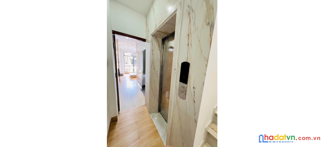 Hẻm xe hơi trung tâm quận 3 - 35m2 - 5 tầng btct có thang máy 500kg - 8.x tỷ