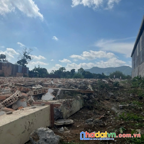 Đất hẻm xe tải quốc lộ 27 liên hiệp đức trọng ngay gần trung tâm, sân bay...