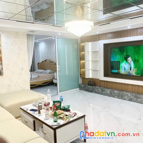 Bán nhà mặt phố võng thị. tây hồ. 10 tầng thang máy. ô tô. dt 102m2. mt 5,6m. giá 51.8 tỷ