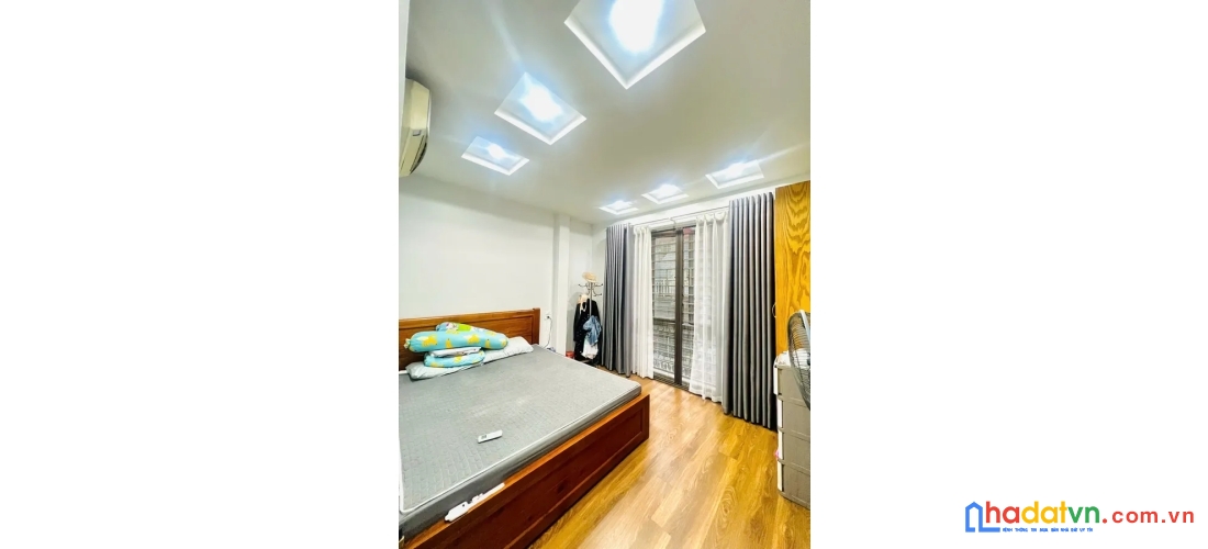 Nhà phố nguyên hồng, 45m2 x 5 tầng, lô góc mặt tiền 4.5m, giá 15.9 tỷ