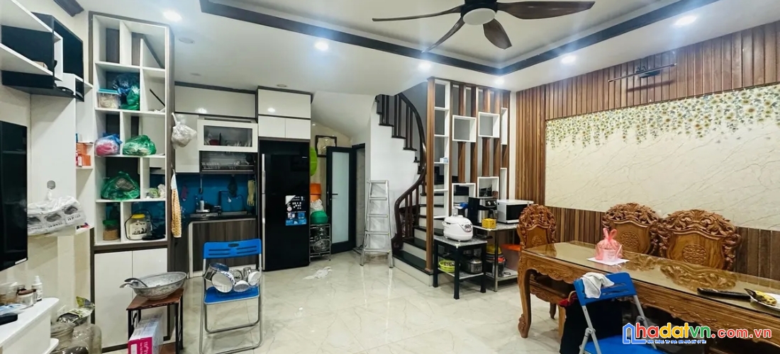 Nhà phố nguyên hồng, 45m2 x 5 tầng, lô góc mặt tiền 4.5m, giá 15.9 tỷ