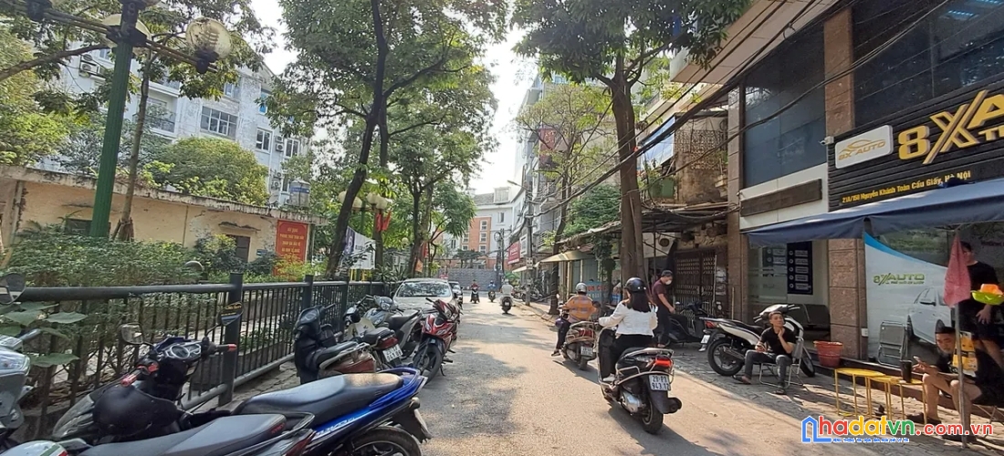 Bán nhà nguyễn khánh toàn. cầu giấy. thang máy. lô góc. ô tô. dt 112m2. mt 23m. giá 69,5 tỷ.