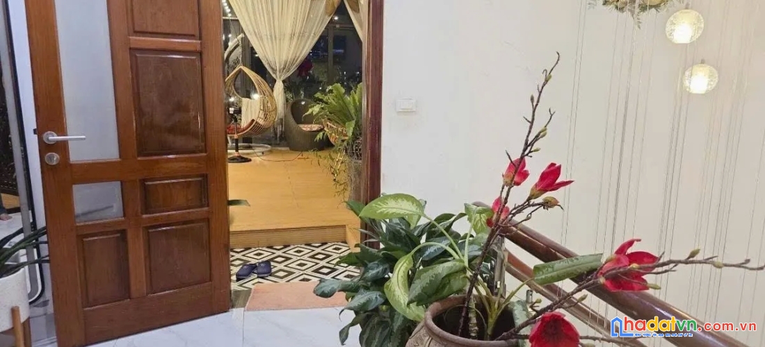 Bán nhà nguyễn khánh toàn. cầu giấy. thang máy. lô góc. ô tô. dt 112m2. mt 23m. giá 69,5 tỷ.