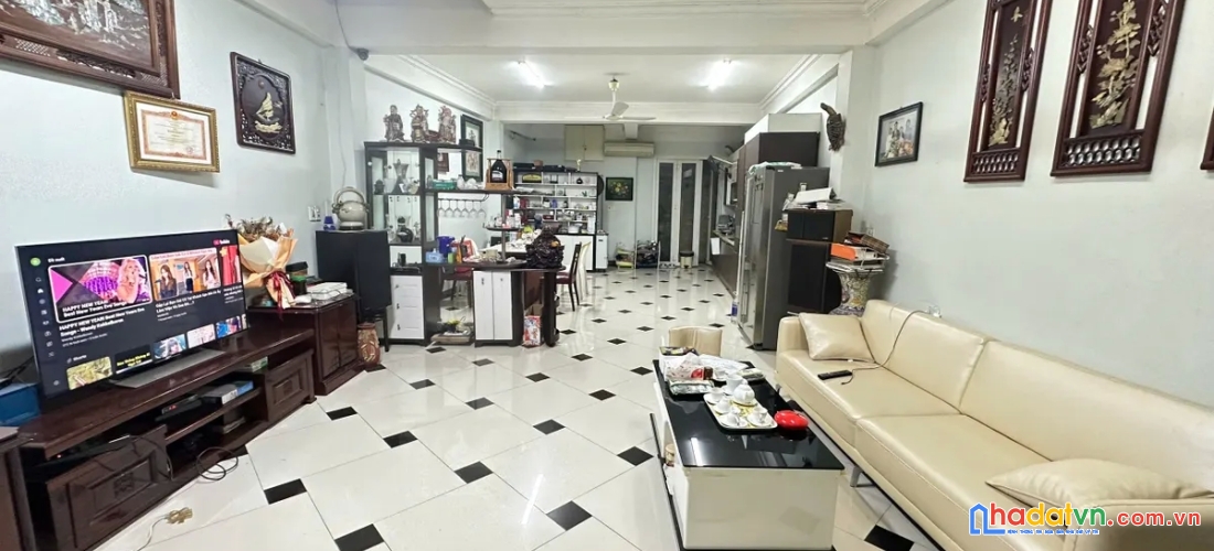 Bán nhà mặt phố an trạch. đống đa. ô tô. dt 120m2. mt 4m. 4 tầng. giá 41.8 tỷ