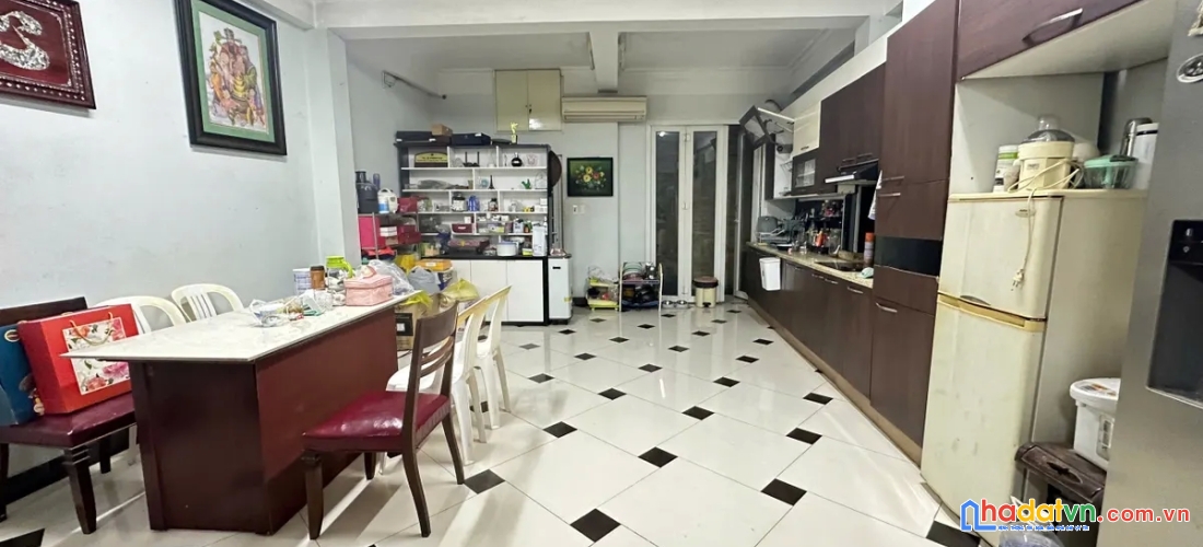 Bán nhà mặt phố an trạch. đống đa. ô tô. dt 120m2. mt 4m. 4 tầng. giá 41.8 tỷ