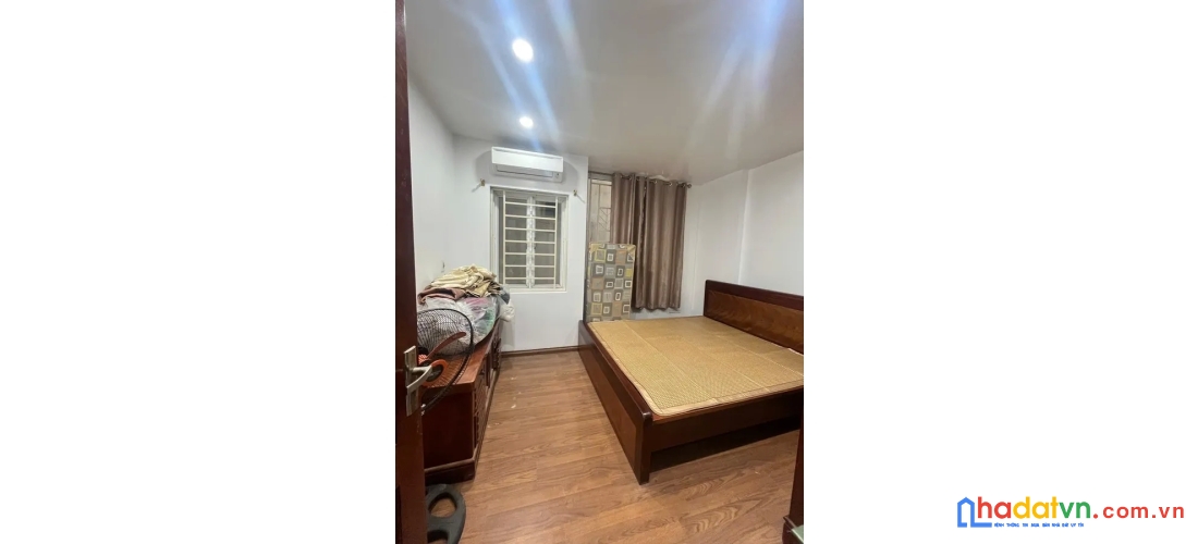 Bán nhà vũ ngọc phan. đống đa. dt 48m2. mt 8m. 4 tầng. giá 13.1 tỷ