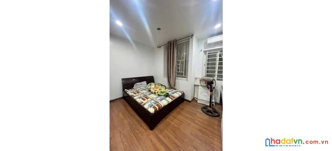 Bán nhà vũ ngọc phan. đống đa. dt 48m2. mt 8m. 4 tầng. giá 13.1 tỷ