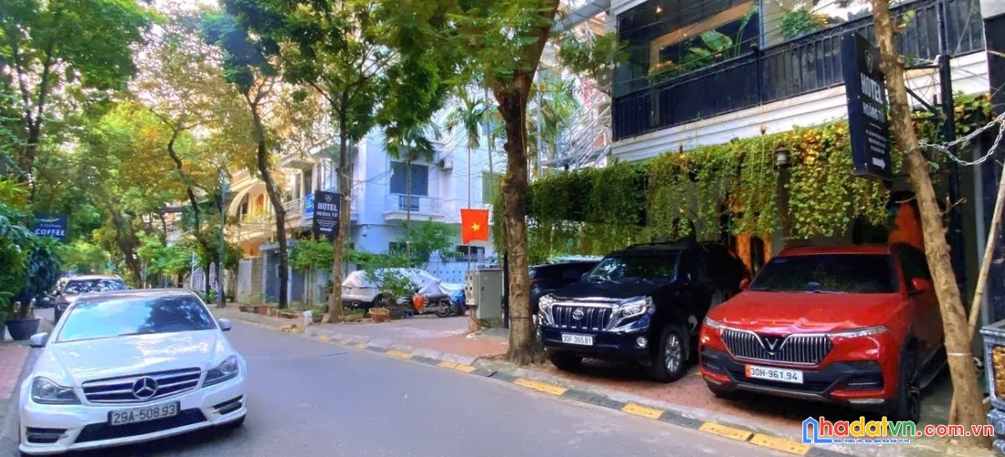 Bán nhà mặt phố xuân quỳnh. cầu giấy. ô tô. vỉa hè. thang máy. dt 82m2. mt 5m. giá 41.8 tỷ