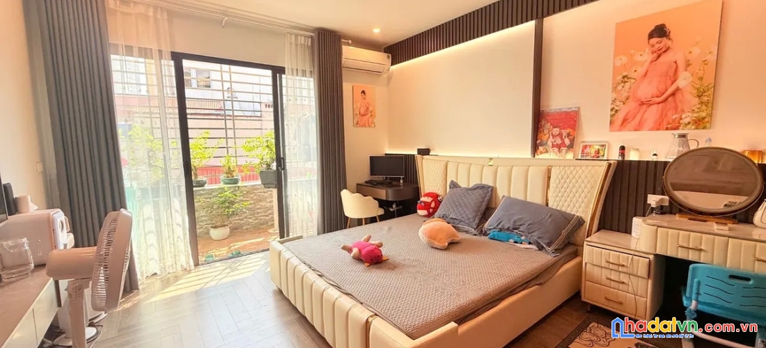 Bán nhà dương quảng hàm. cầu giấy. ô tô. dt 50m2. mt 4.3m. 6 tầng. giá 18.4 tỷ