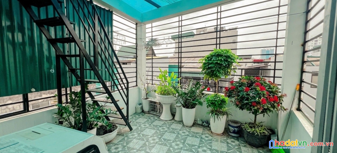 Bán nhà phố trương định, hoàng mai 36m, 5 tầng. giá: 10 tỷ. lh: 0937158386