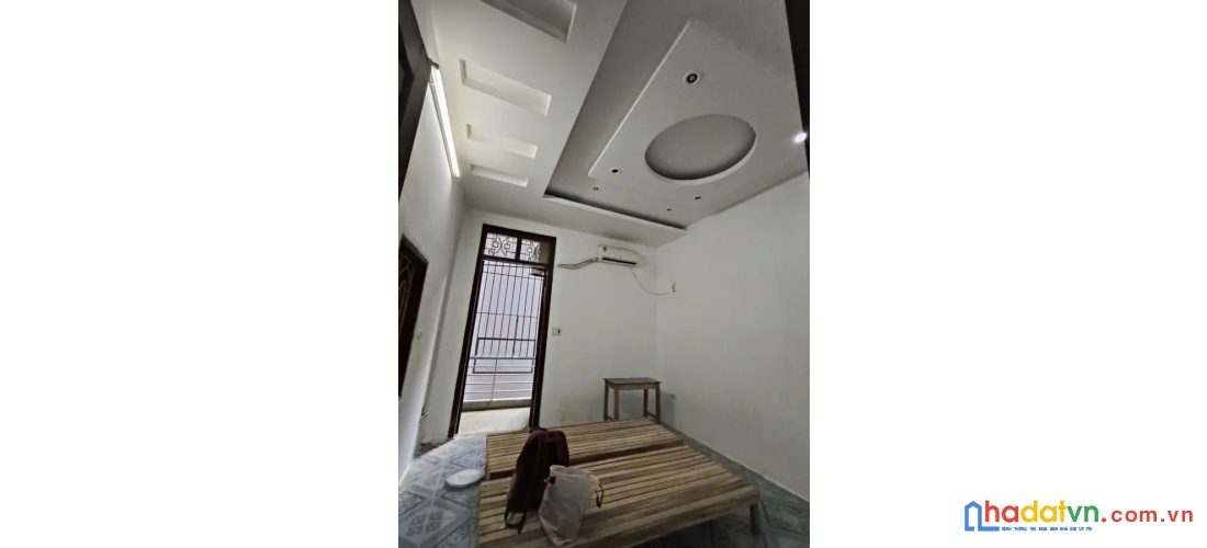 Bán nhà trường chinh. thanh xuân. dt 69m2. mt 3.5m. 4 tầng. giá 13.6 tỷ