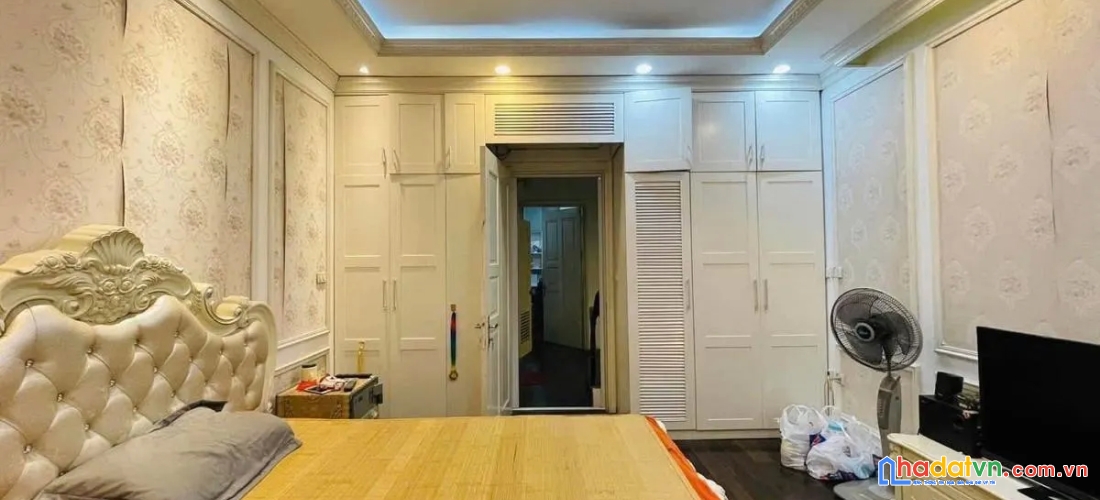 Bán nhà thái hà. đống đa. ô tô. dt 60m2. mt 4.2m. 4 tầng. giá 16.4 tỷ