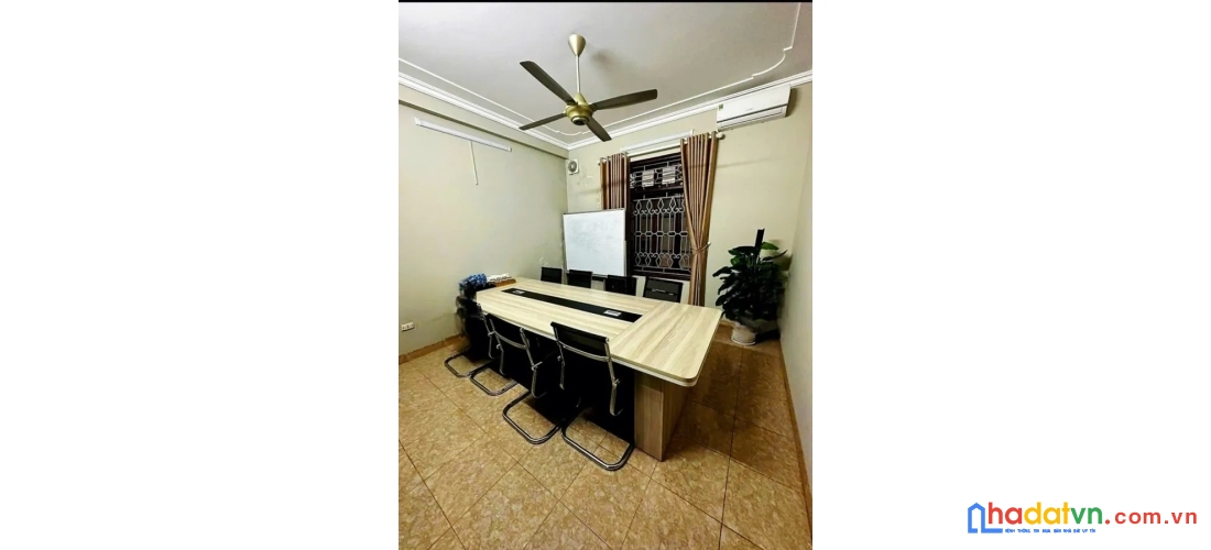 Bán nhà trung kính. cầu giấy. ô tô. vỉa hè. dt 90m2. mt 4.2m. 4 tầng. giá 42.3 tỷ.