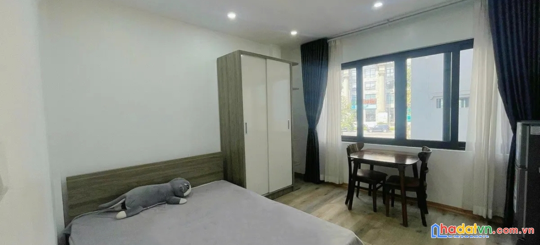 Bán nhà chùa láng. đống đa. 6 tầng thang máy. dt 79m2. mt 4.1m. giá 17.7 tỷ