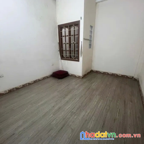 Bán nhà lạc long quân. cầu giấy. ô tô. dt 42m2. mt 3.7m. 4 tầng. giá 13 tỷ.