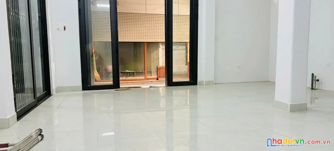Bán nhà vũ tông phan. thanh xuân. lô góc. ô tô. dt 45m2. mt 6,2m. 4 tầng. giá 13,7 tỷ