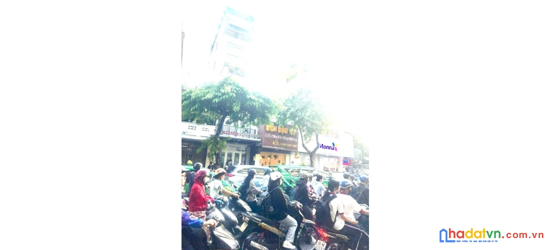 Chính  chủ cho thuê  2 tầng mt 57 đinh tiên hoàng  p. da kao quận 1 
