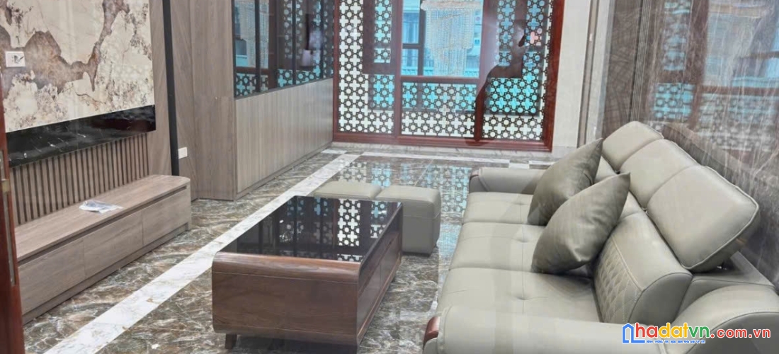 Nóng nóng nóng - nhà đẹp - giảm chào 600tr quyết bán nhanh trước tết
