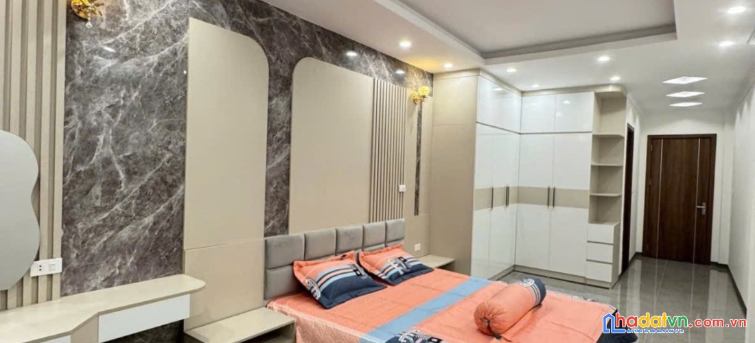 Nóng nóng nóng - nhà đẹp - giảm chào 600tr quyết bán nhanh trước tết
