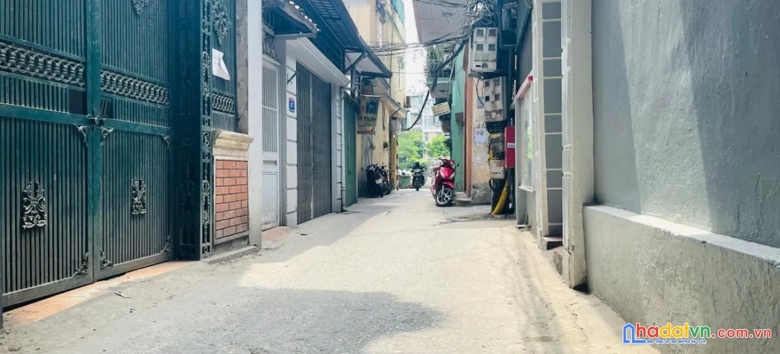Bán nhà khương trung. thanh xuân. lô góc. ô tô. dt 45m2. mt 6,2m. 4 tầng. giá 13,4 tỷ