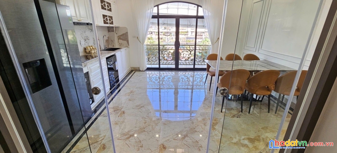 Bán nhà mặt phố đại la, hai bà trưng 45m, 7 tầng, mt 5m. giá: 30.9 tỷ. lh: 0937158386