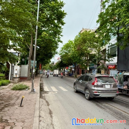 Bán nhà mặt phố kim giang. hoàng mai. thang máy. lô góc. ô tô. vỉa hè. dt 43m2. giá 19.4 tỷ